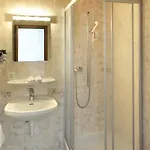 Roemerhof מלון לויקרבאד