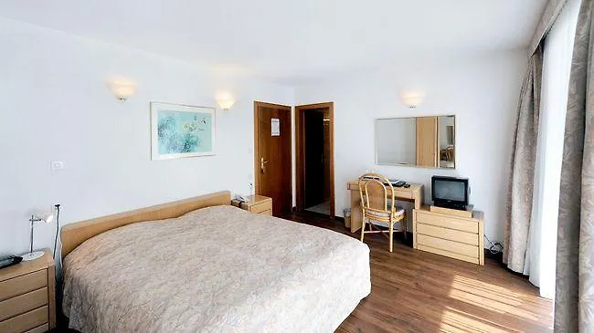 罗密霍夫酒店 酒店