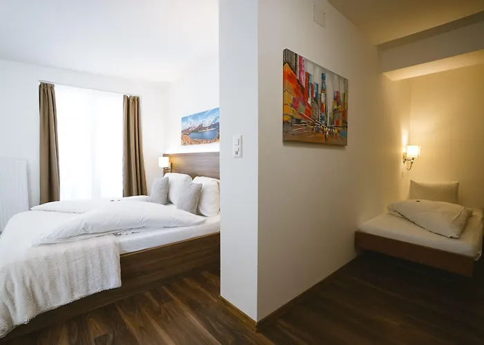 罗密霍夫酒店 3* 洛伊克巴德