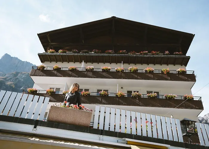 罗密霍夫酒店 洛伊克巴德