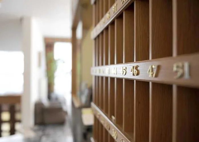 罗密霍夫酒店 3*