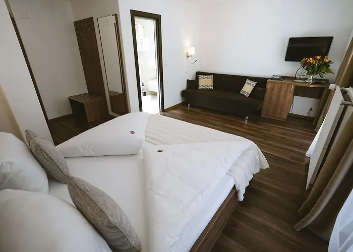 罗密霍夫酒店 3* 洛伊克巴德